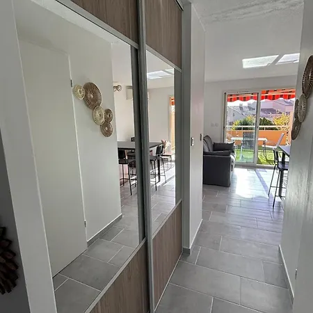 Le Cocon Marin Apartment *